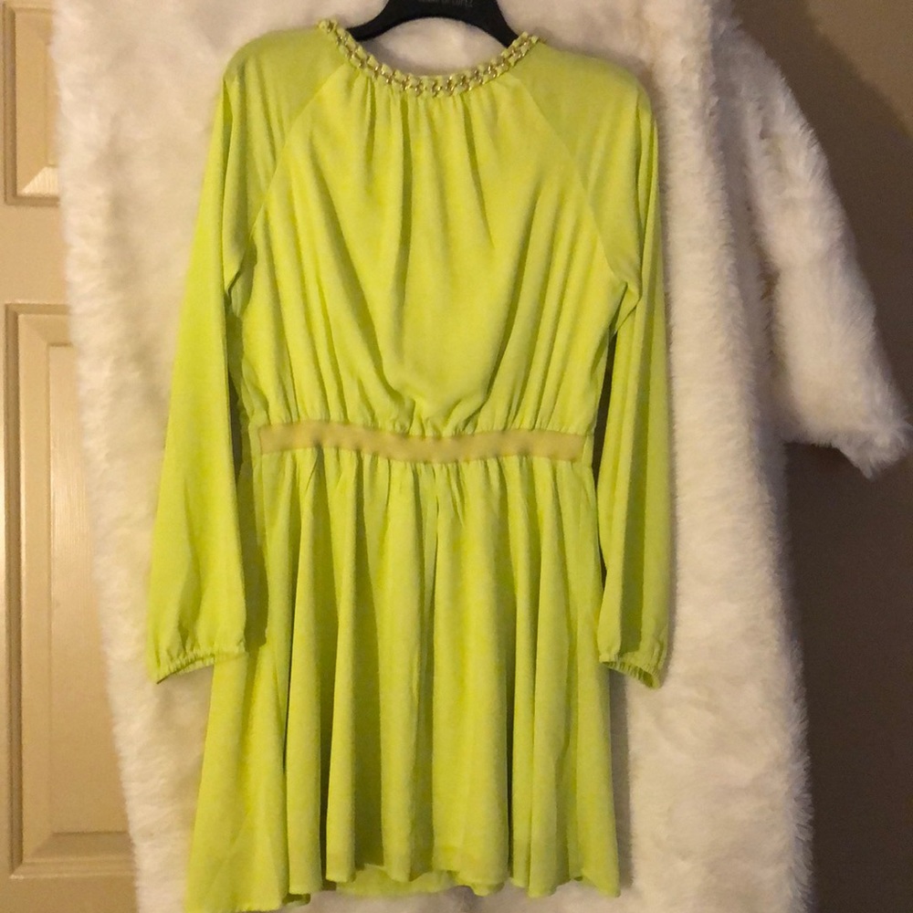 Dress - Picture 2 of 8